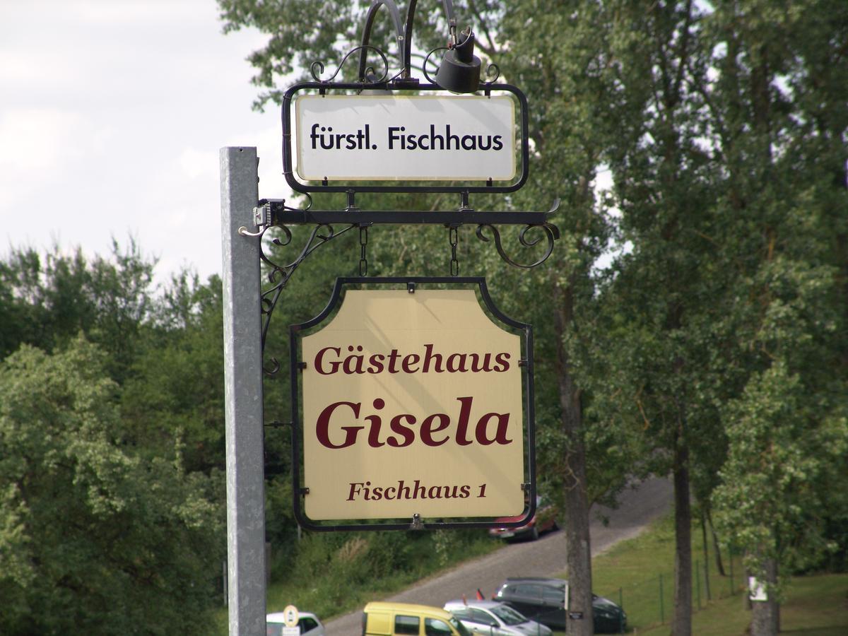 Gaestehaus "Gisela" Im Fuerstlichen Fischhaus 쉴링그스푸르스트 외부 사진